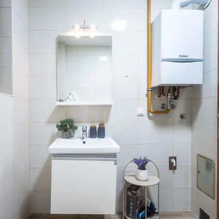 Quiet 1 Bdr Next To The Cathedral サラエヴォ