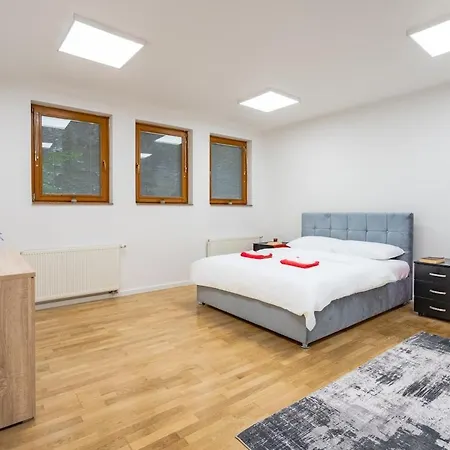 Apartman Quiet 1 Bdr Next To The Cathedral *